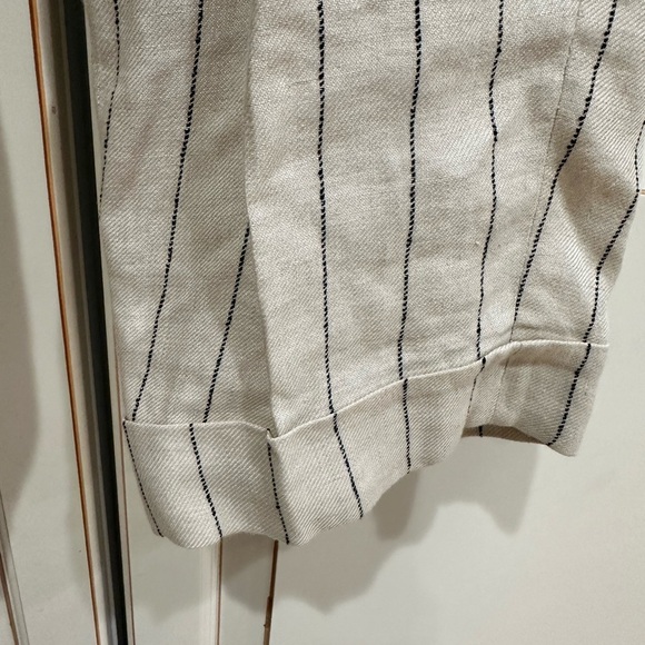 Peserico
pinstriped linen cropped trousers (17) - Picture 6 of 9